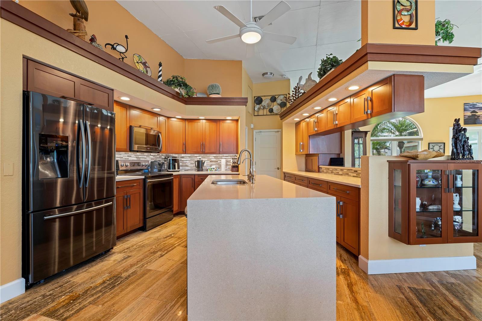 Image 7 of 63 For 5058 La Costa Island Court