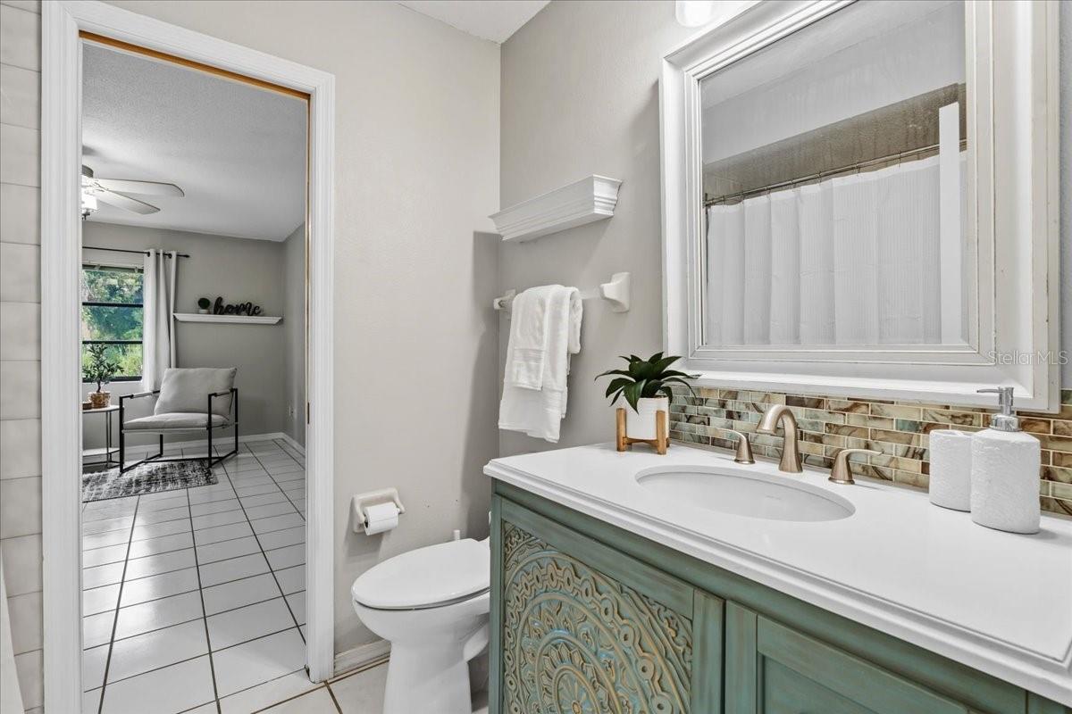 Image 18 of 38 For 13564 Sedgwick Avenue