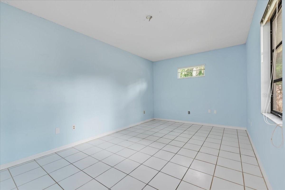 Image 22 of 38 For 13564 Sedgwick Avenue