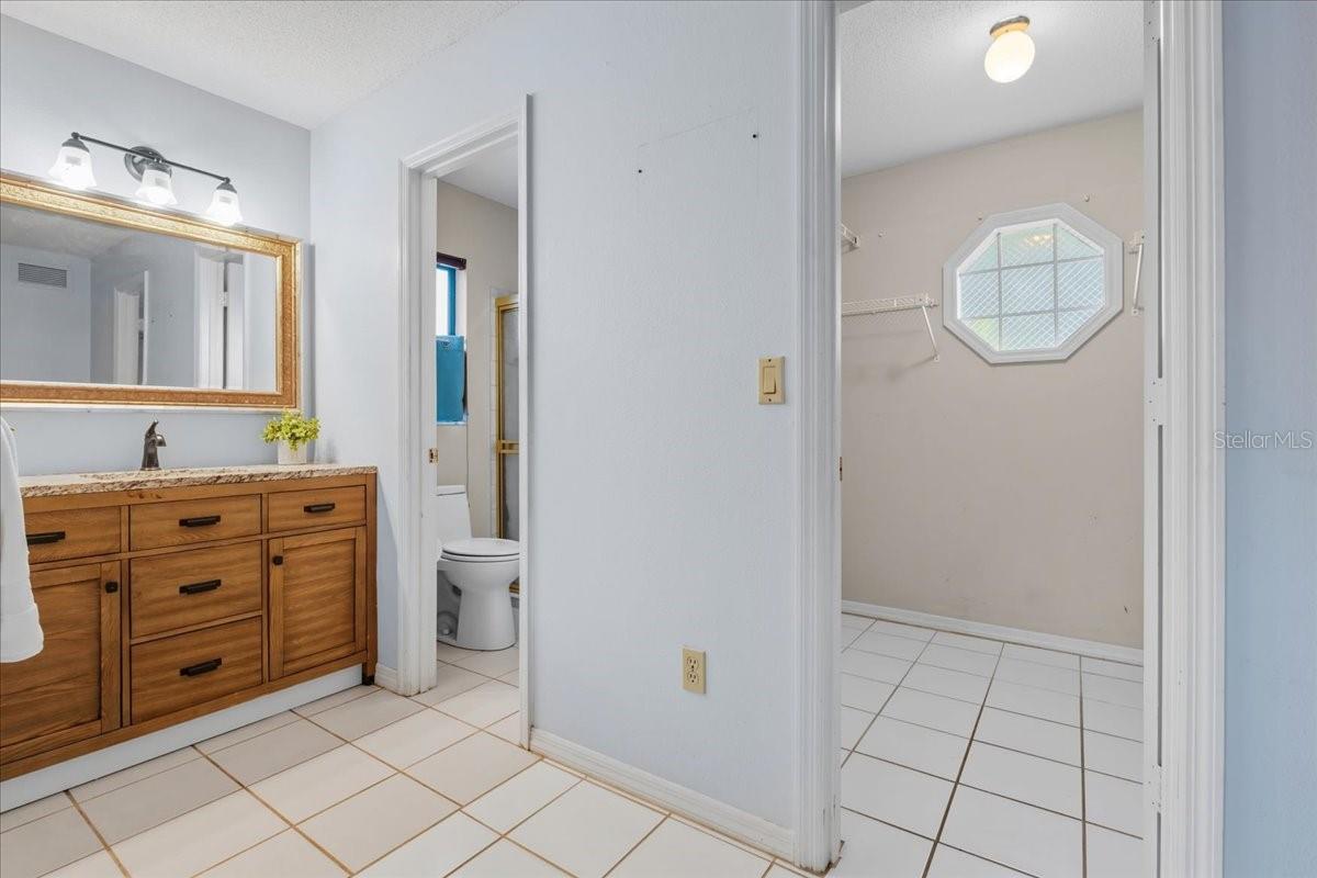 Image 26 of 38 For 13564 Sedgwick Avenue