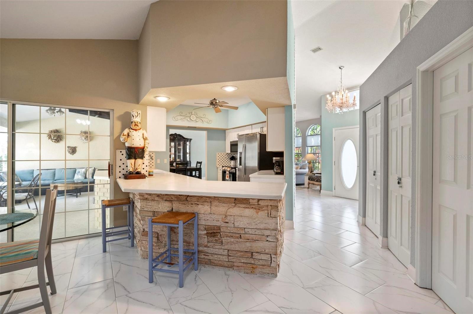 Listing photo id 14 for 25688 Deep Creek Boulevard