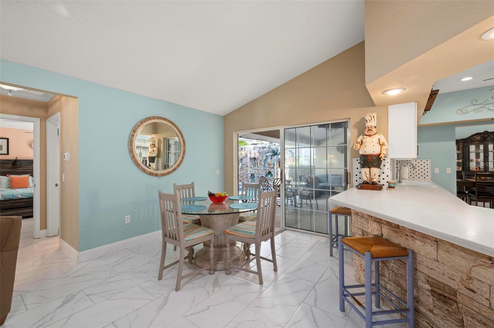 Listing photo id 16 for 25688 Deep Creek Boulevard