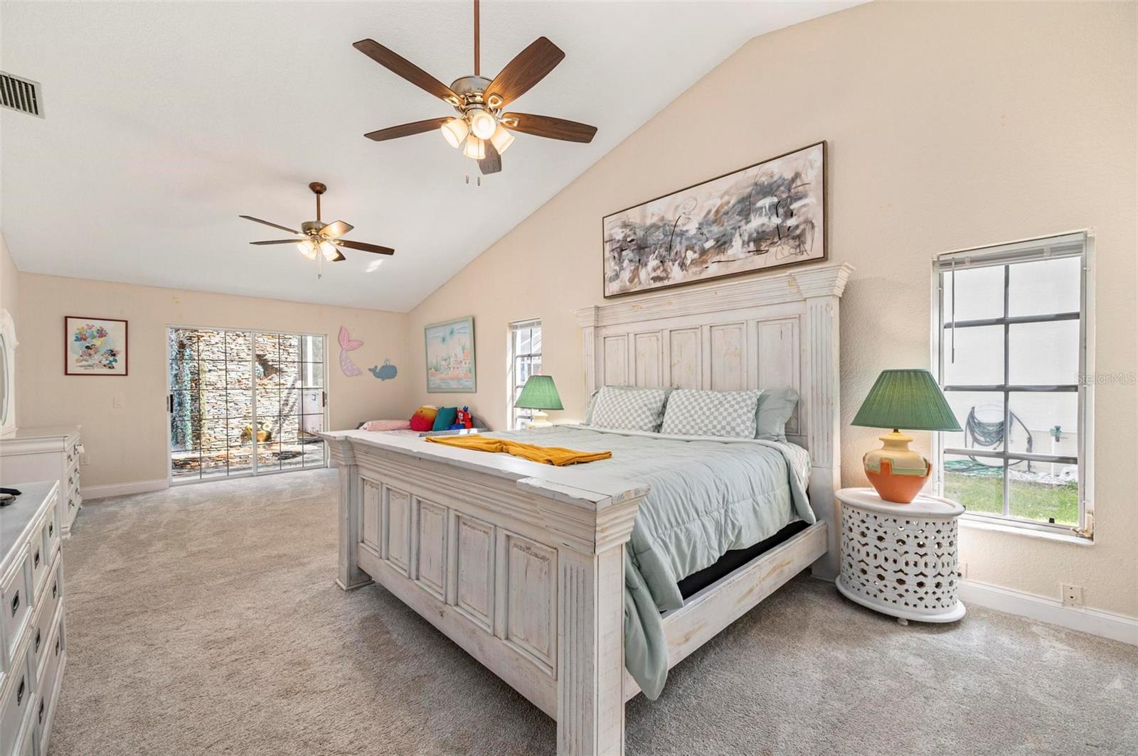 Listing photo id 21 for 25688 Deep Creek Boulevard