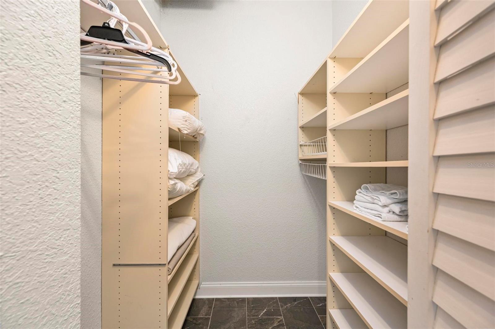 Listing photo id 25 for 25688 Deep Creek Boulevard