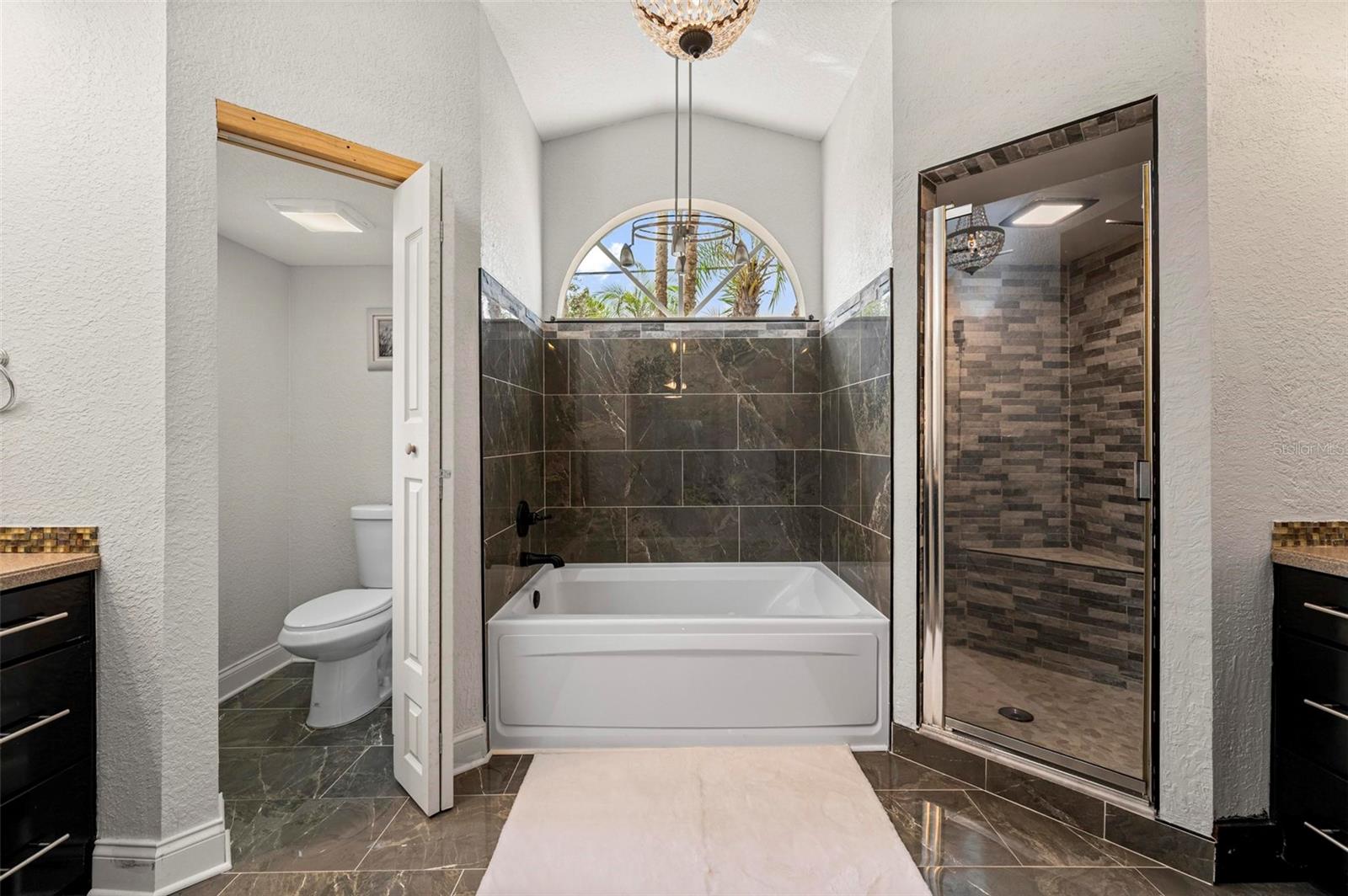 Listing photo id 26 for 25688 Deep Creek Boulevard