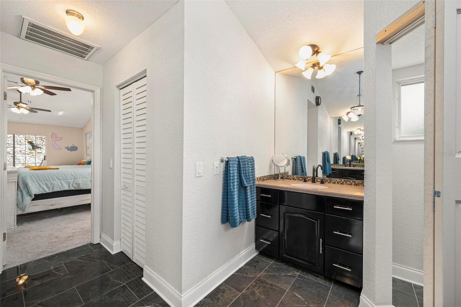 Listing photo id 28 for 25688 Deep Creek Boulevard