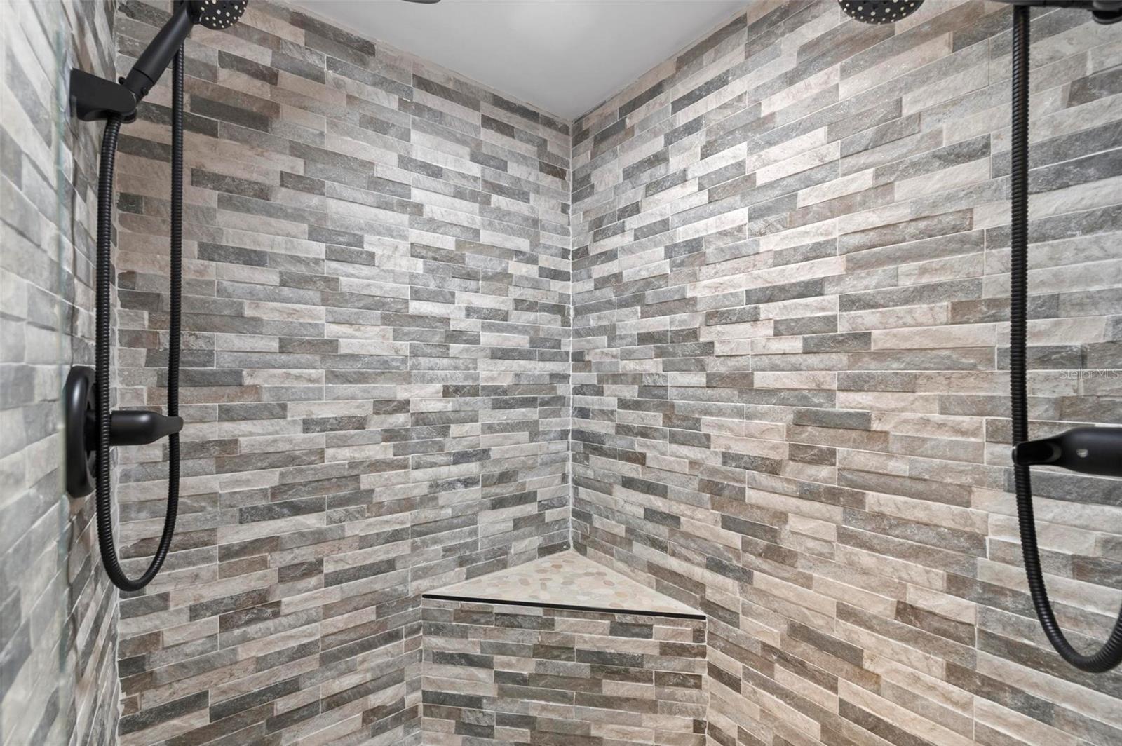 Listing photo id 29 for 25688 Deep Creek Boulevard