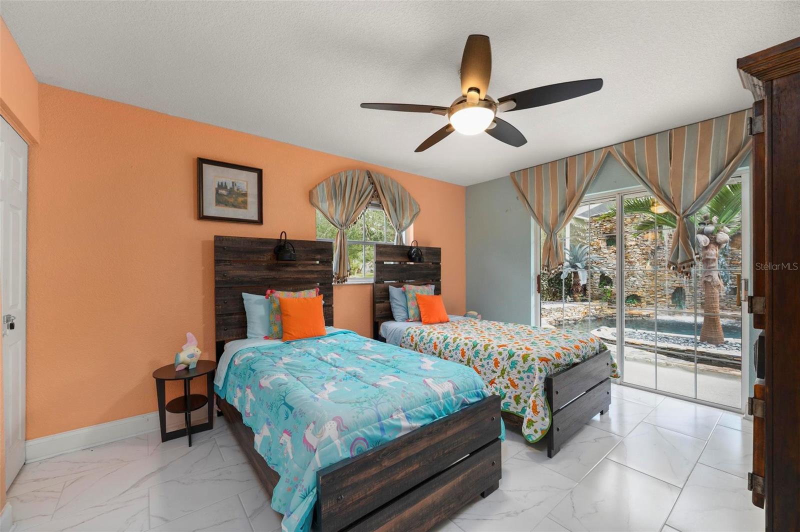 Listing photo id 32 for 25688 Deep Creek Boulevard