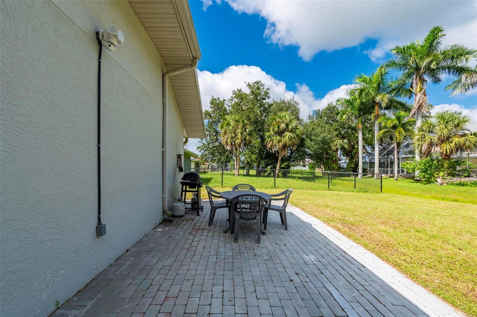 Listing photo id 45 for 25688 Deep Creek Boulevard