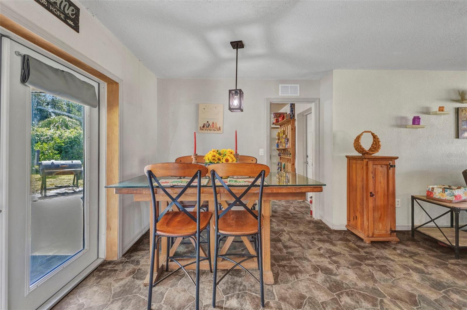 Image 4 of 41 For 1234 Tift Street