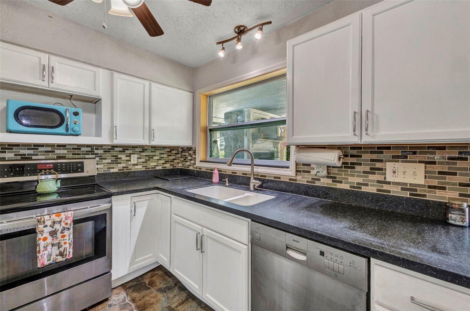 Image 7 of 41 For 1234 Tift Street