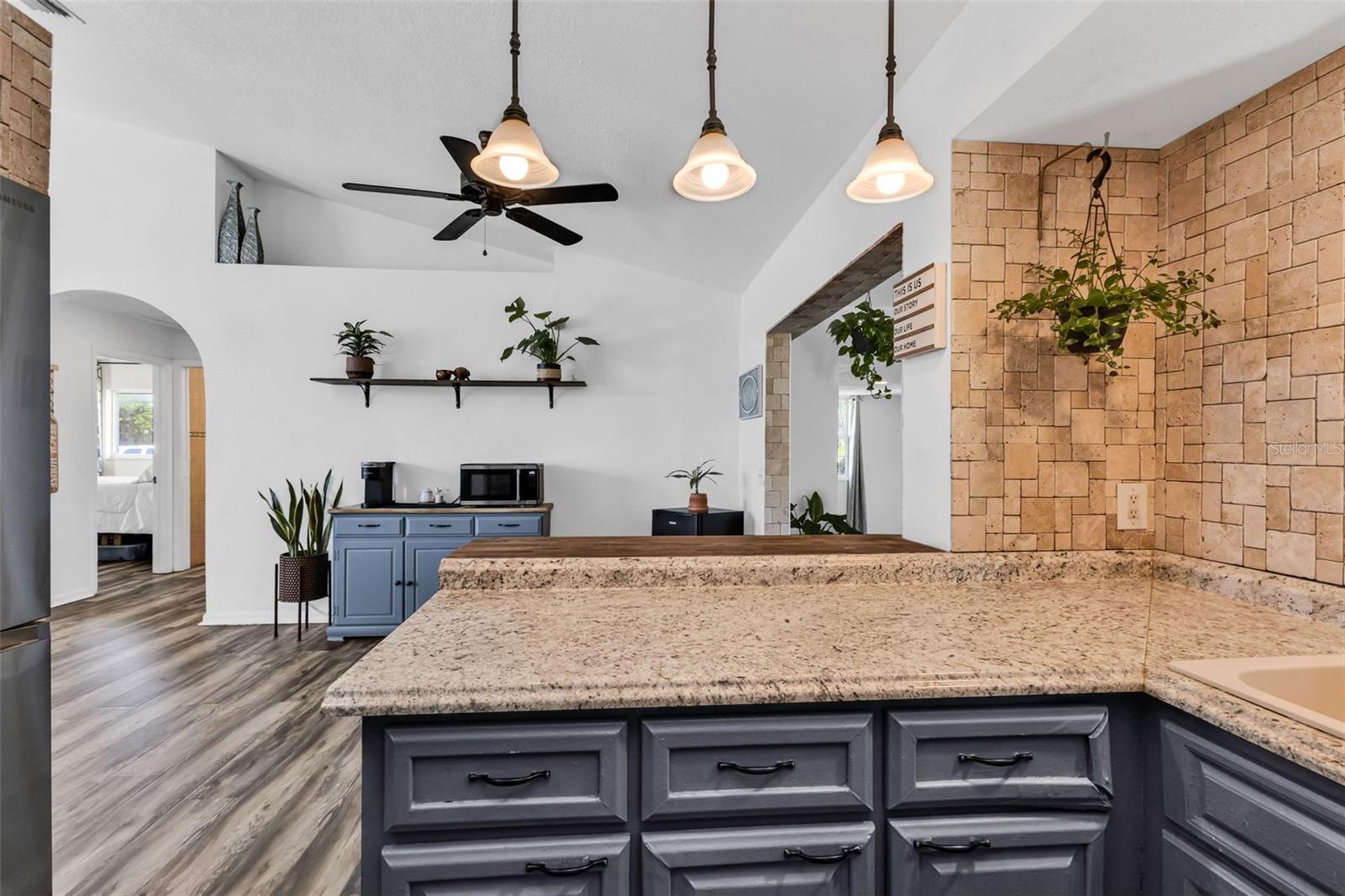 Image 15 of 71 For 3295 Brooklyn Ave