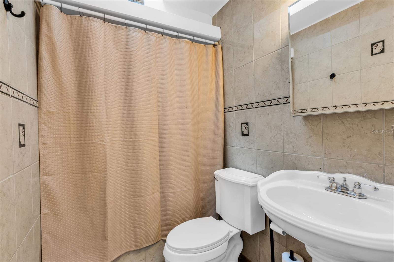 Image 30 of 71 For 3295 Brooklyn Ave