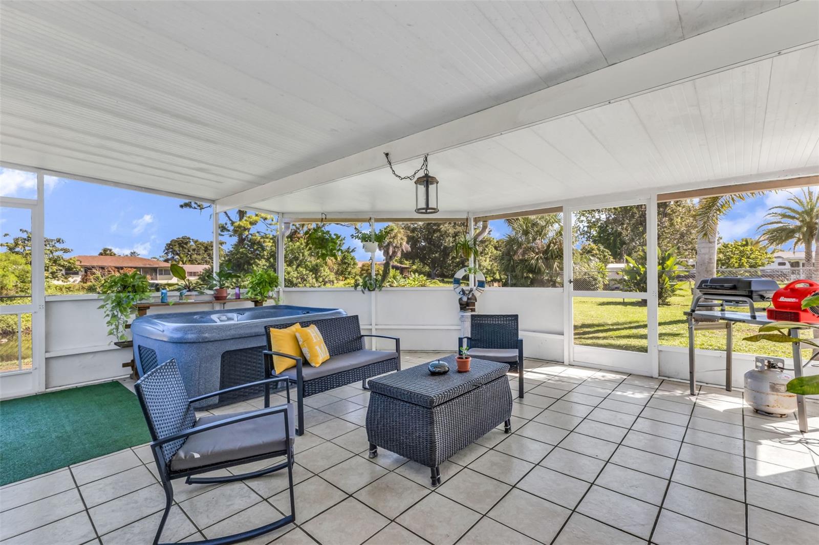 Image 32 of 71 For 3295 Brooklyn Ave