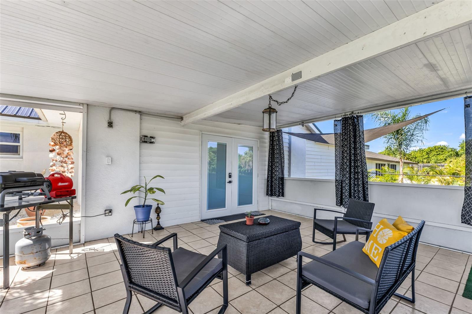 Image 33 of 71 For 3295 Brooklyn Ave