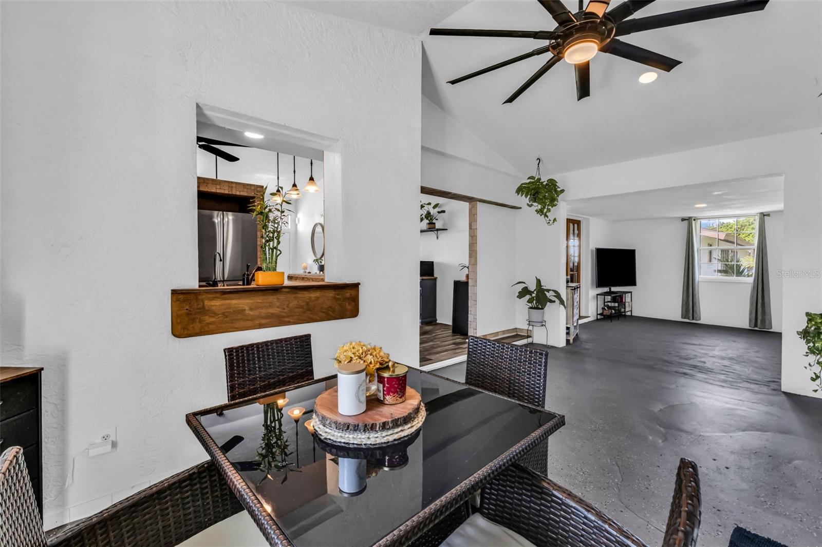 Image 9 of 71 For 3295 Brooklyn Ave