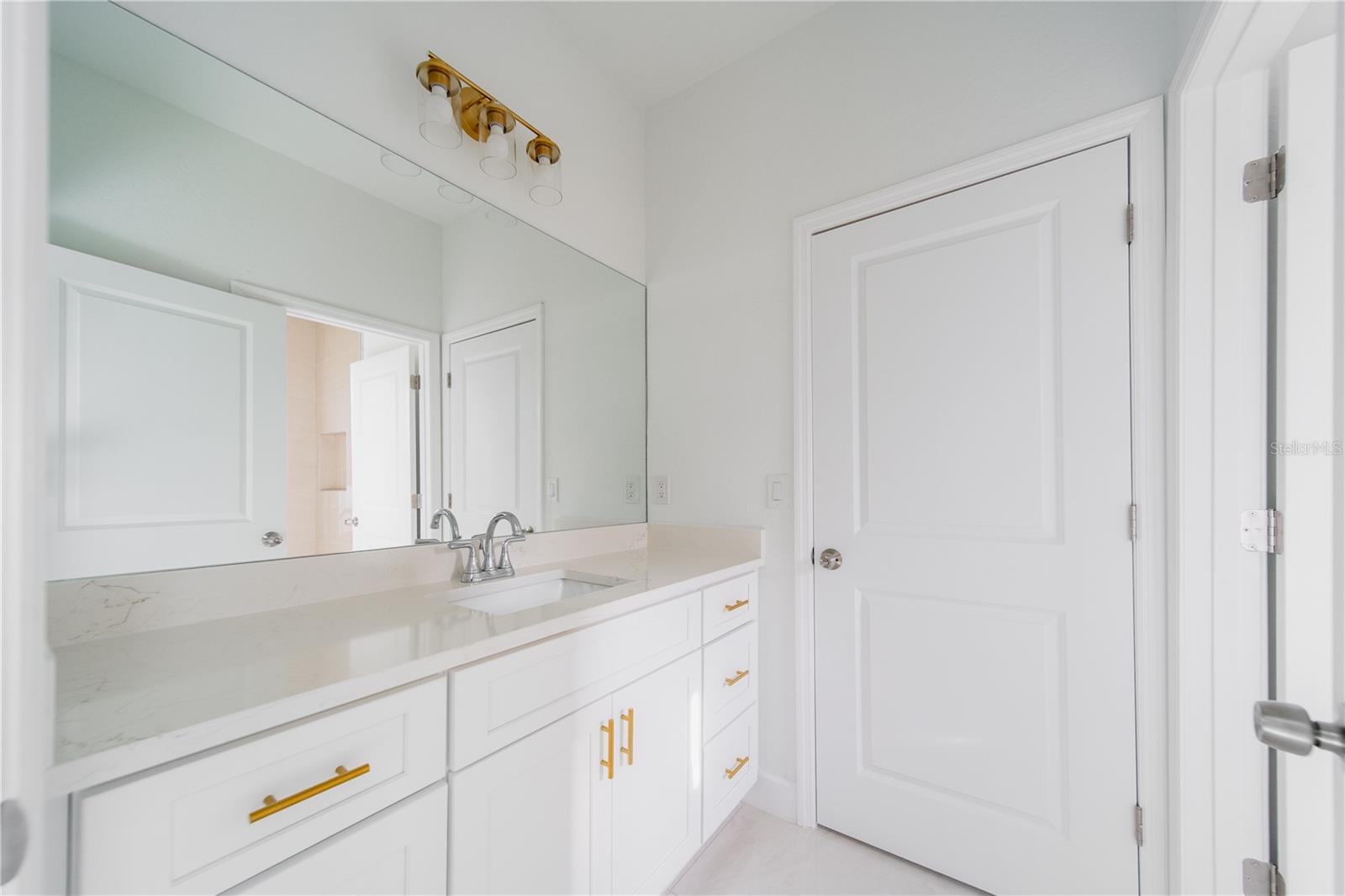 Image 10 of 34 For 15089 Aldama Circle