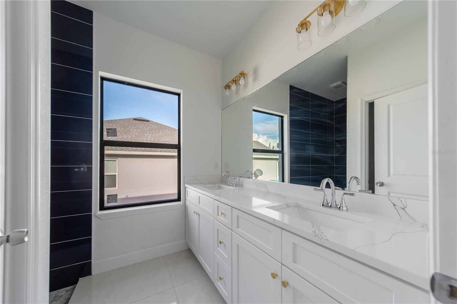 Image 22 of 34 For 15089 Aldama Circle