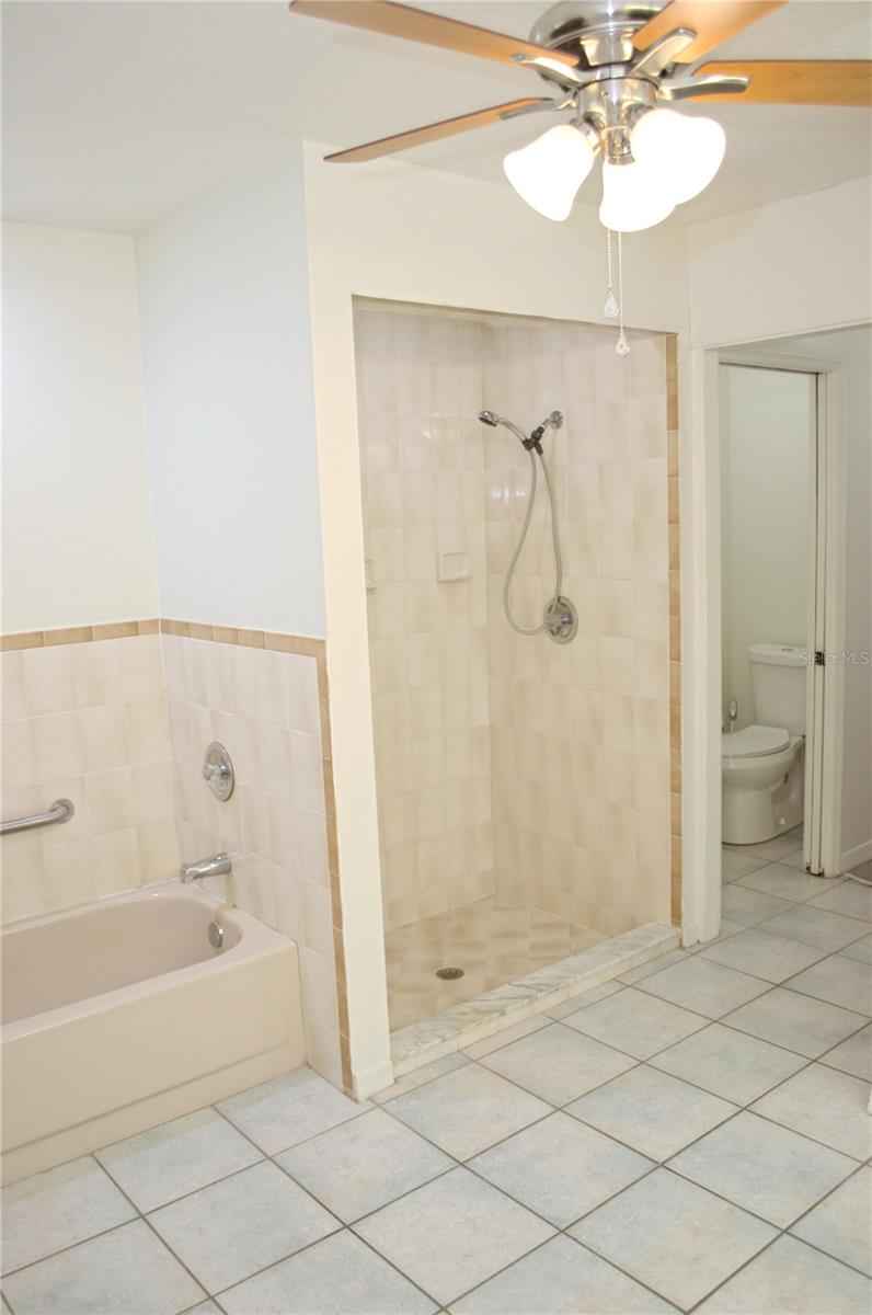 Image 16 of 22 For 3568 Middletown Street
