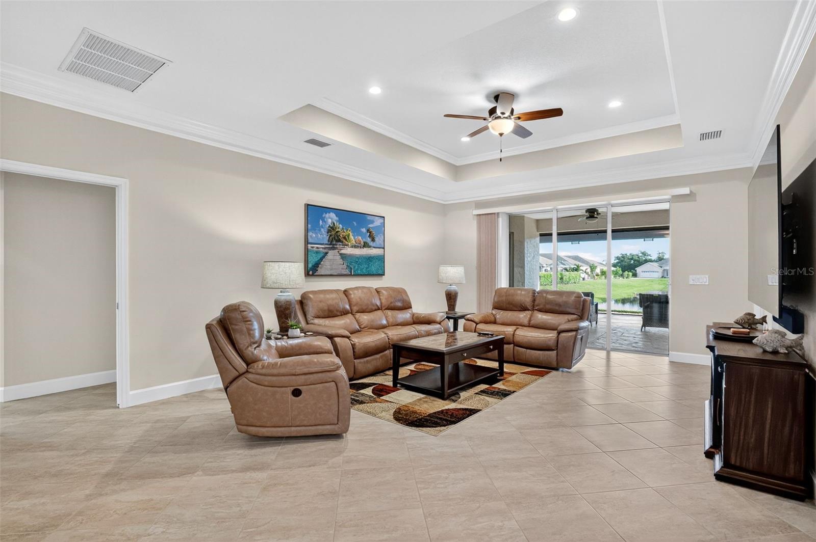 Image 12 of 35 For 559 Box Elder Court