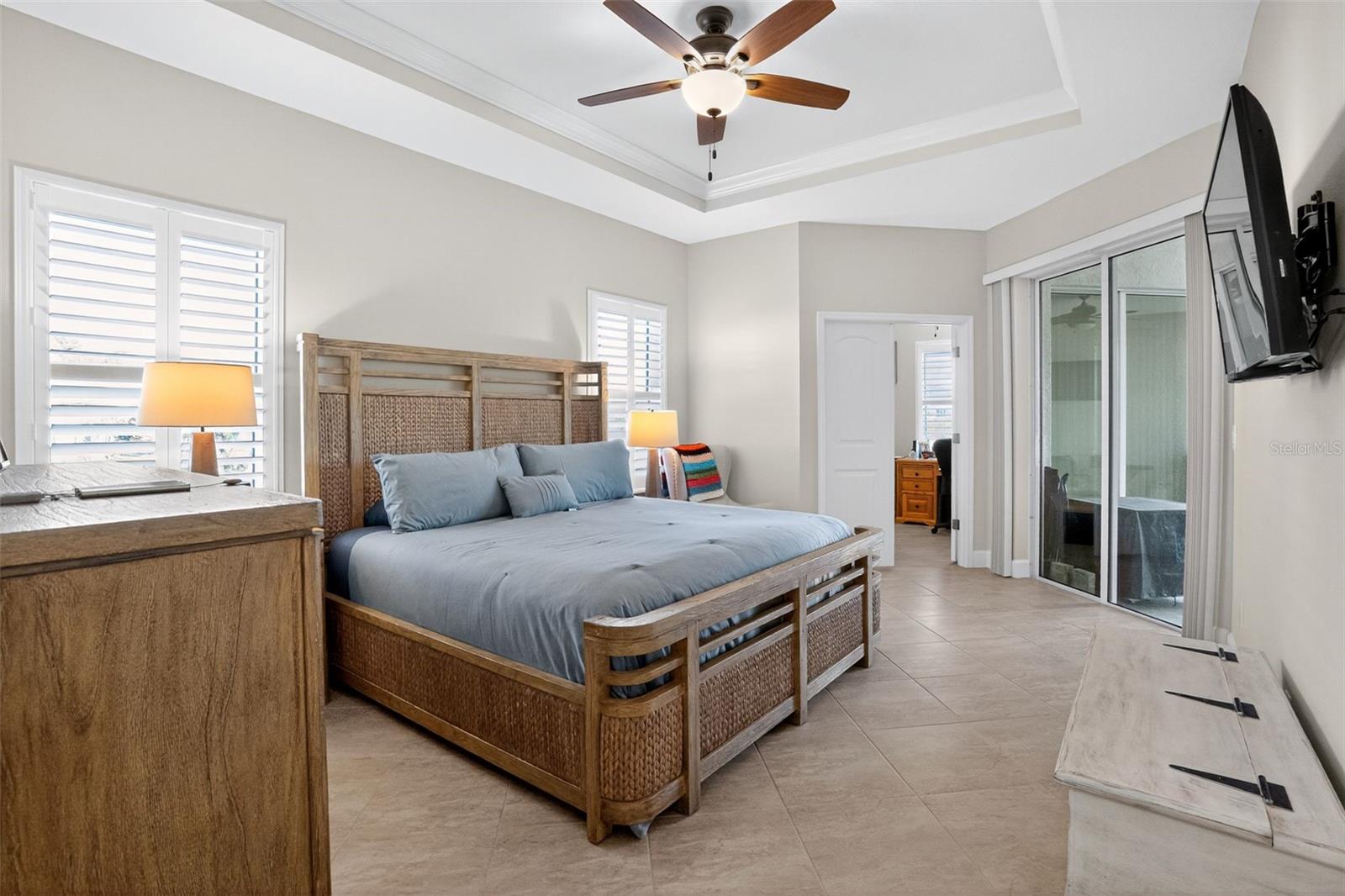 Image 15 of 35 For 559 Box Elder Court