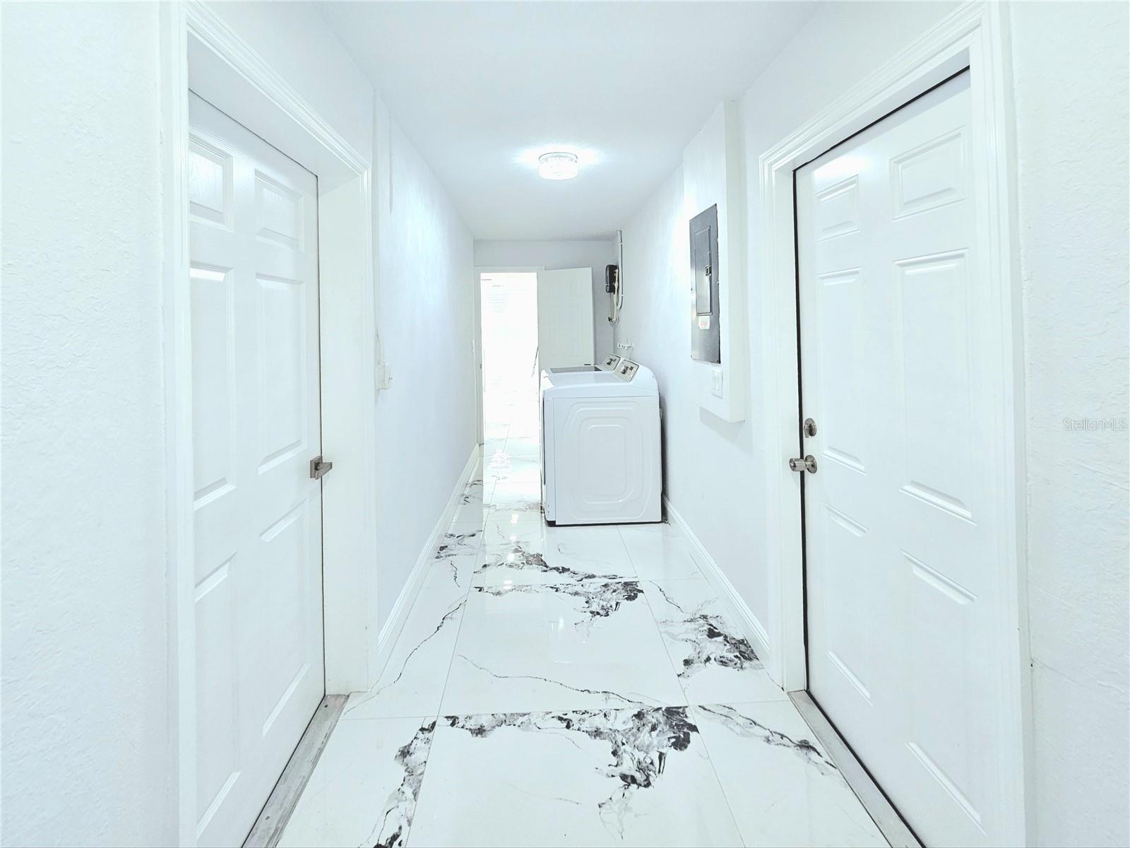 Image 13 of 34 For 1312 Archdale Street