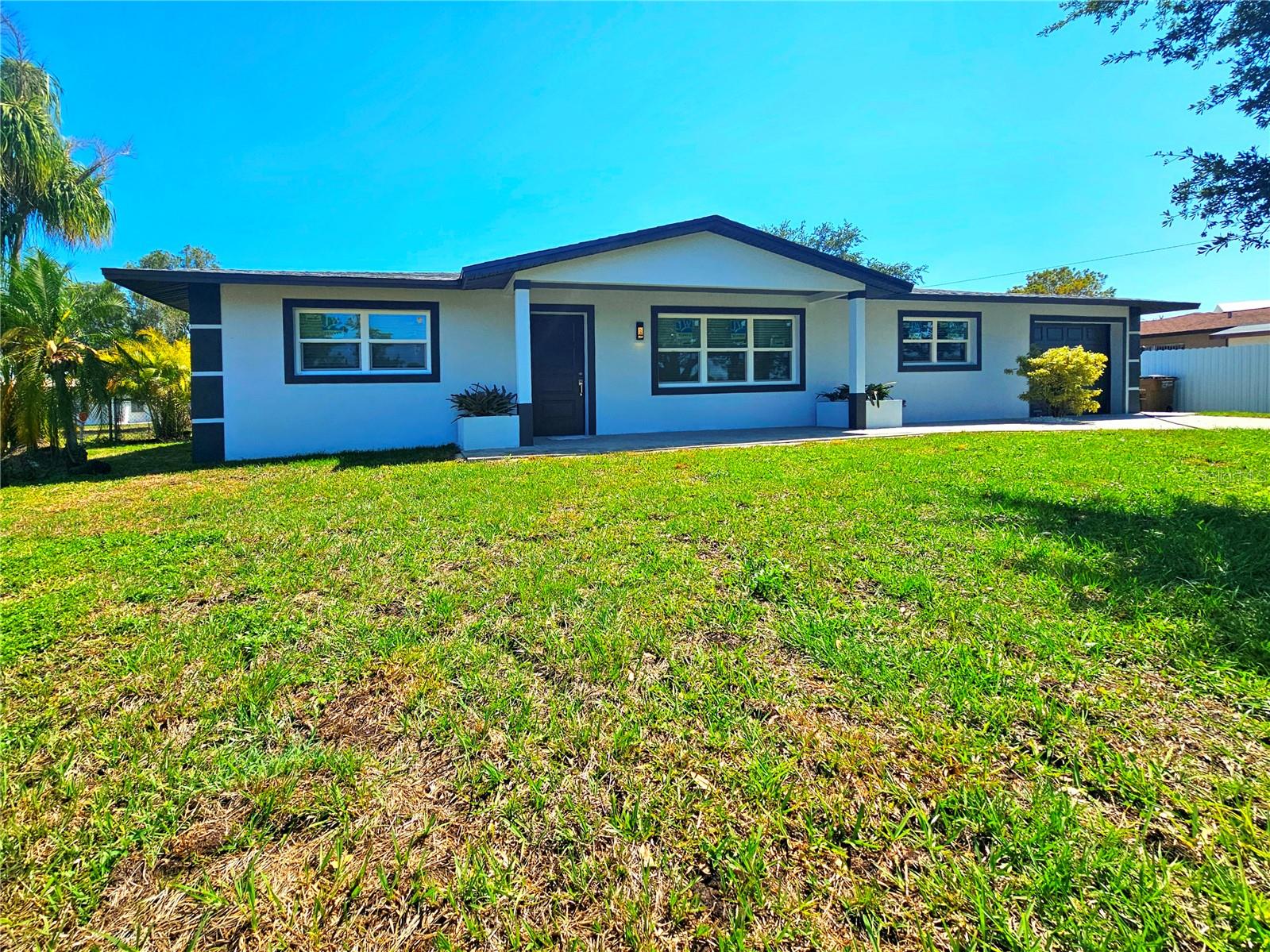 Image 2 of 34 For 1312 Archdale Street