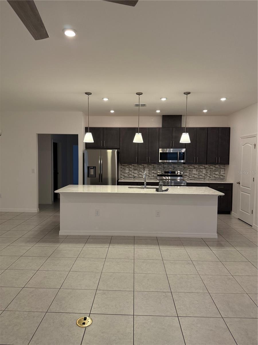 Image 3 of 26 For 408 Bahia Grande Avenue