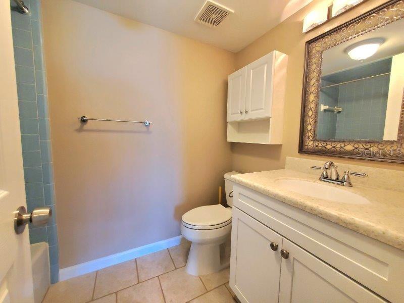 Image 10 of 21 For 1080 Bal Harbor Boulevard 10a
