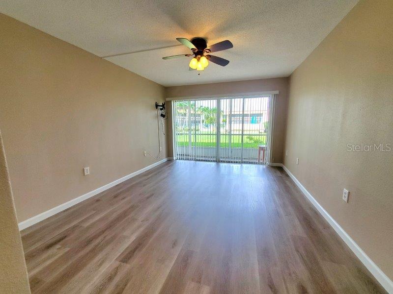 Image 8 of 21 For 1080 Bal Harbor Boulevard 10a