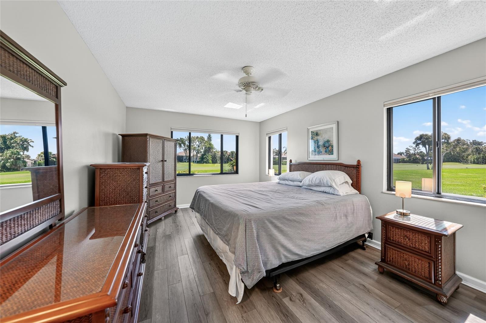Image 12 of 40 For 812 Capri Isles Boulevard 117