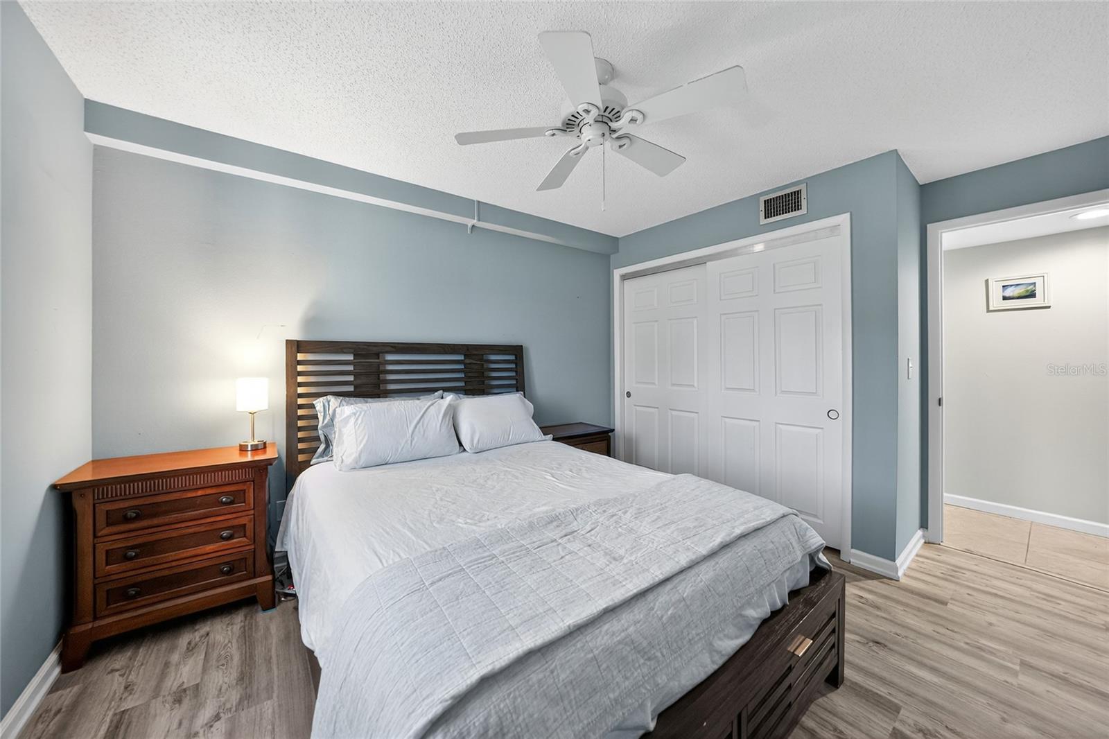Image 16 of 40 For 812 Capri Isles Boulevard 117