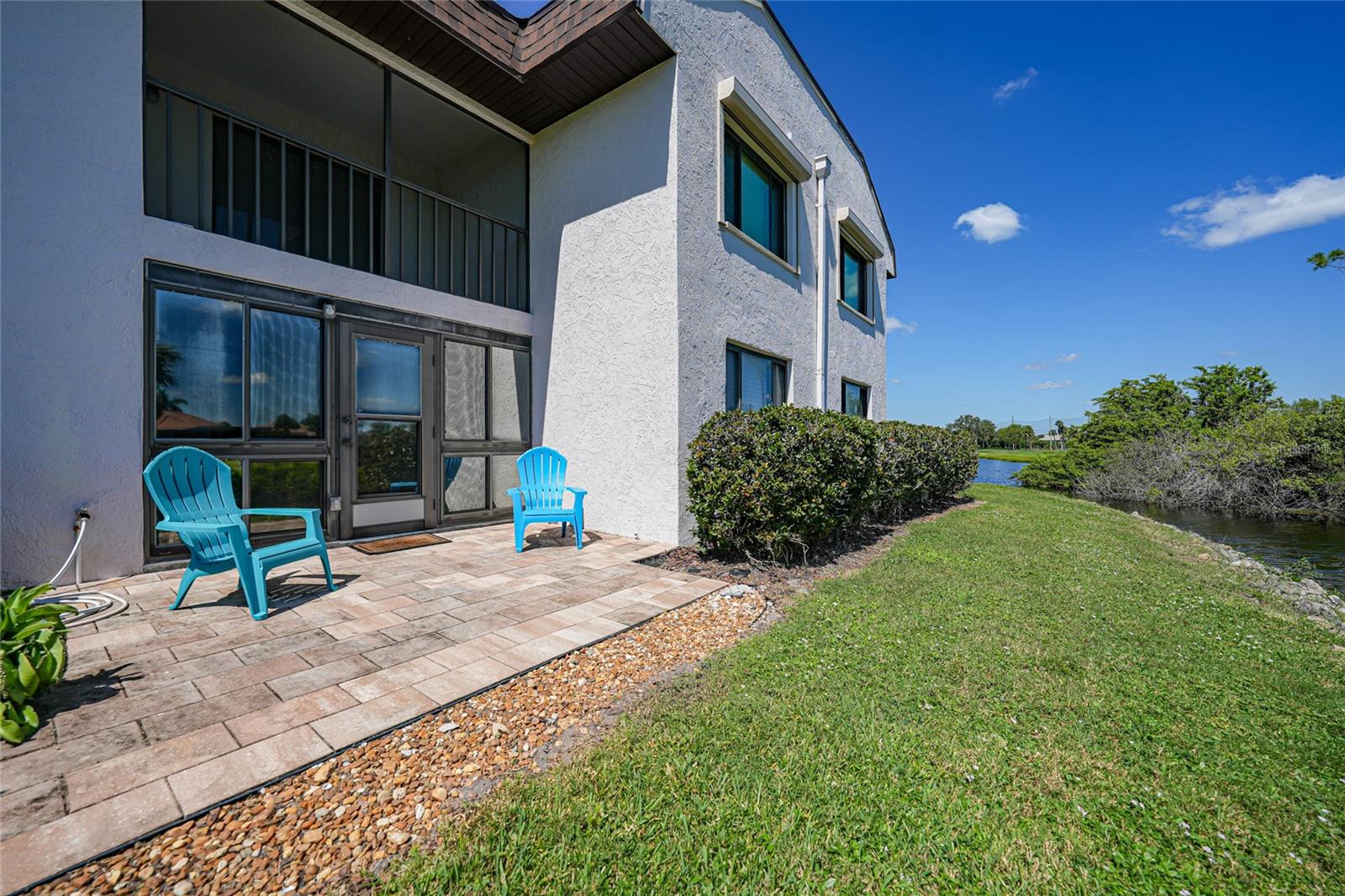 Image 25 of 40 For 812 Capri Isles Boulevard 117