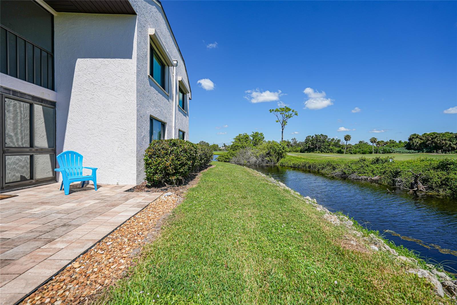 Image 26 of 40 For 812 Capri Isles Boulevard 117