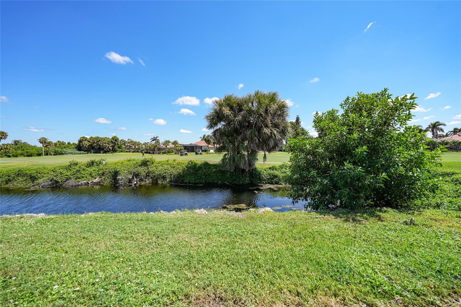 Image 27 of 40 For 812 Capri Isles Boulevard 117