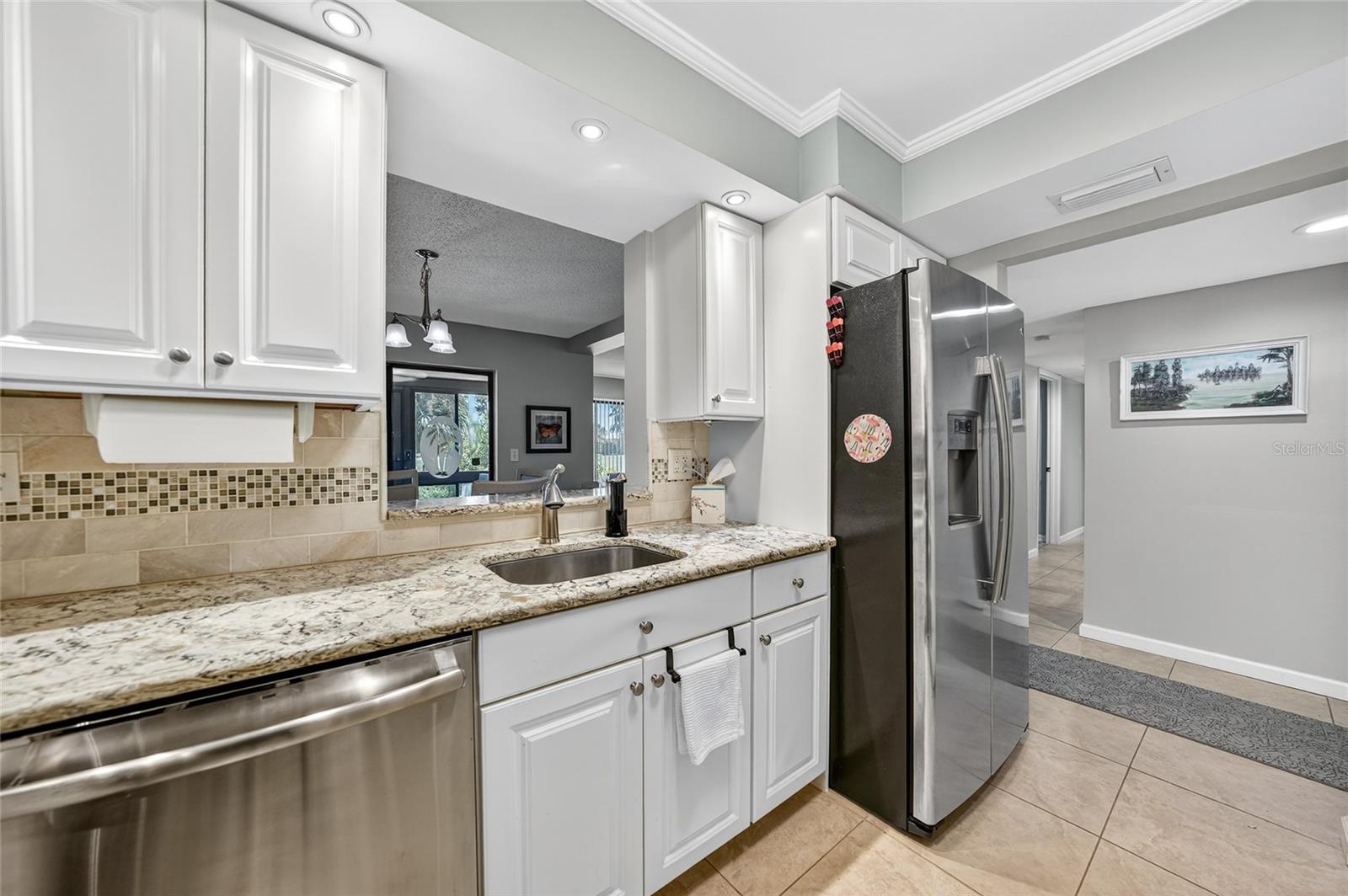 Image 8 of 40 For 812 Capri Isles Boulevard 117