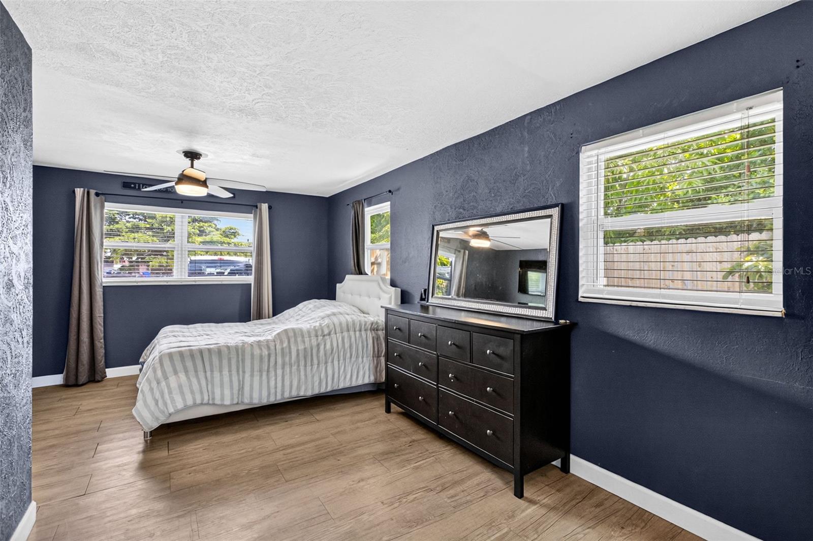 Image 17 of 29 For 4838 West Drive