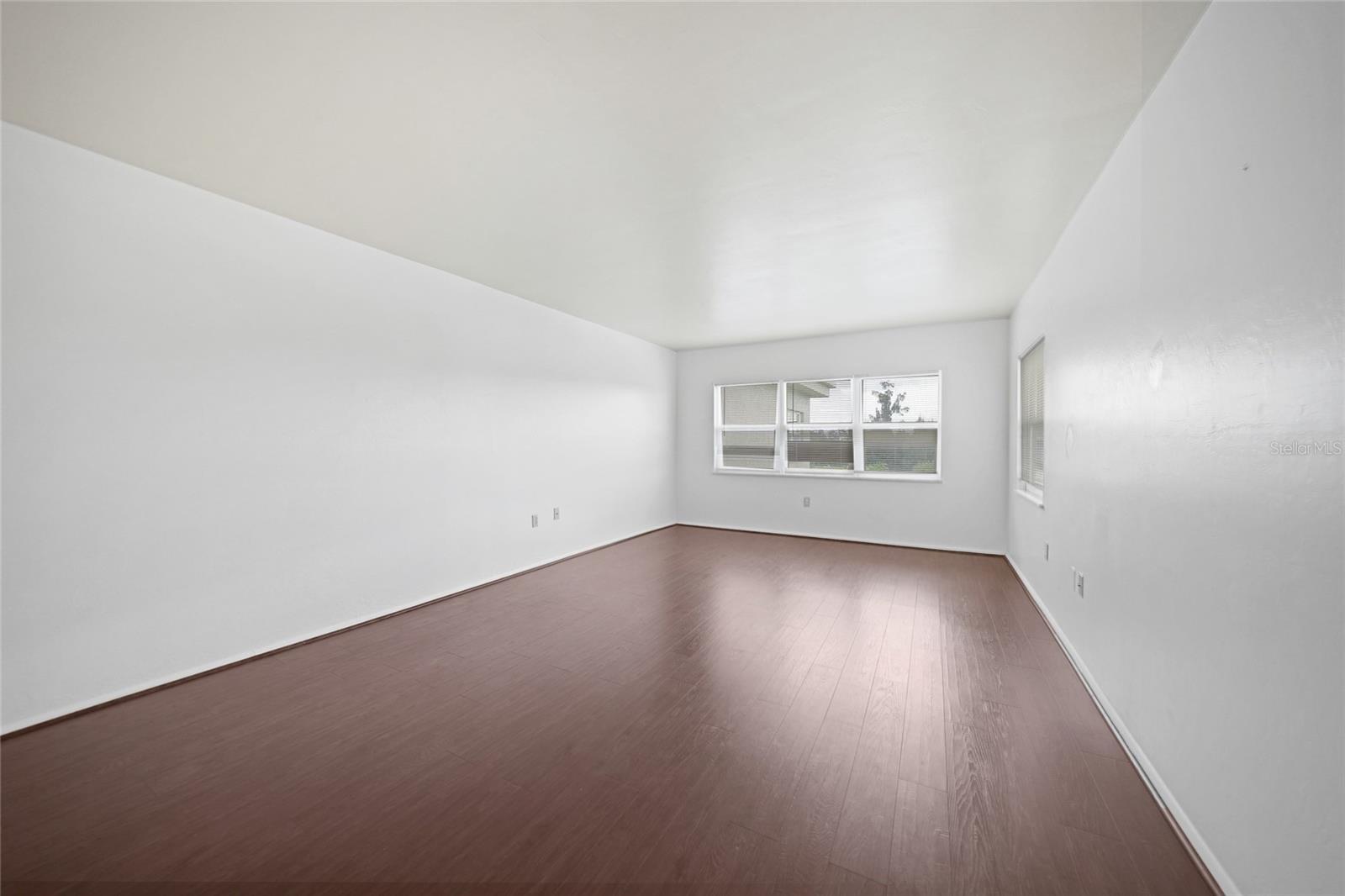 Image 9 of 21 For 3100 Harbor Boulevard 315