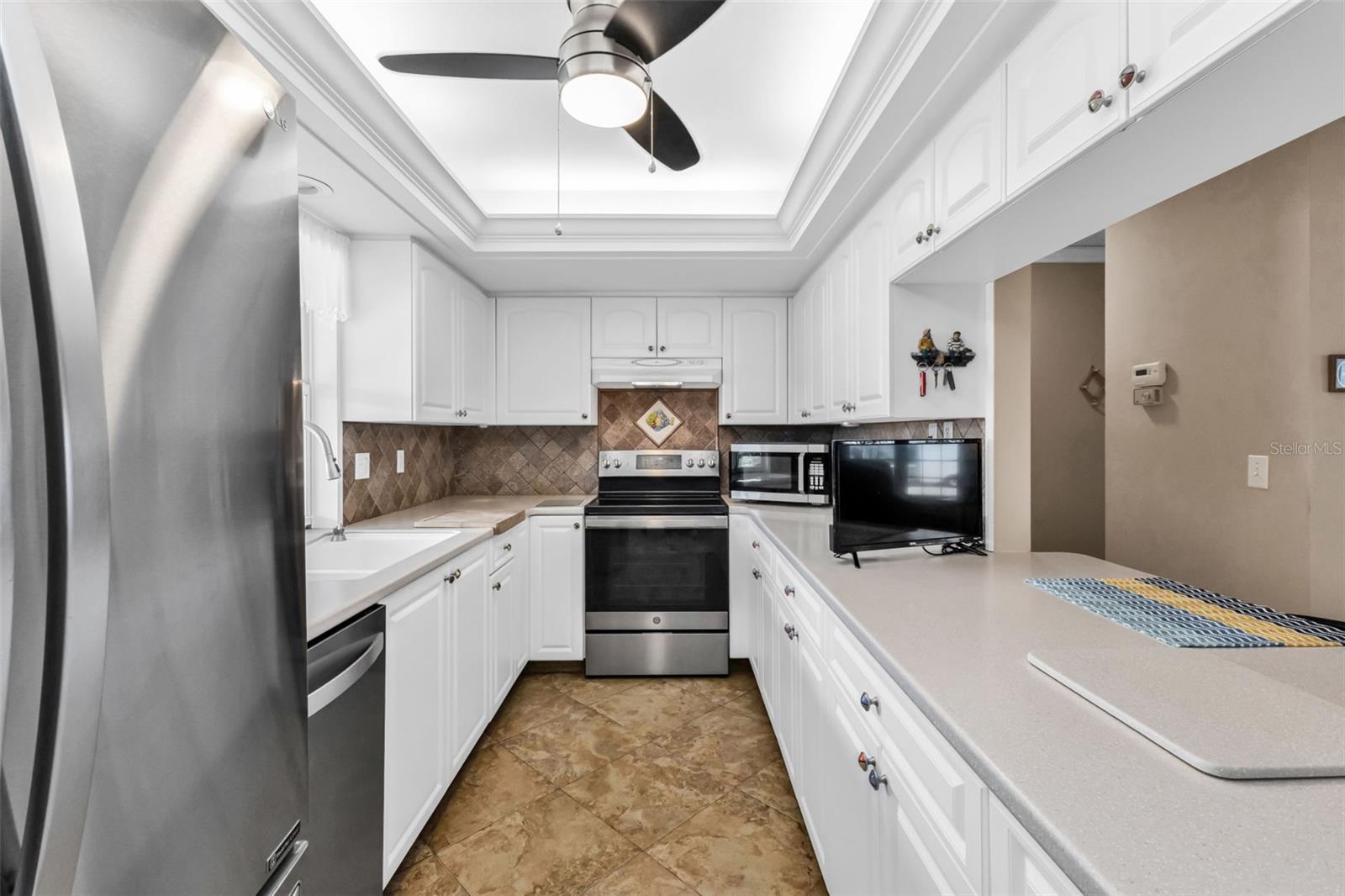 Image 9 of 40 For 1565 San Marino Court