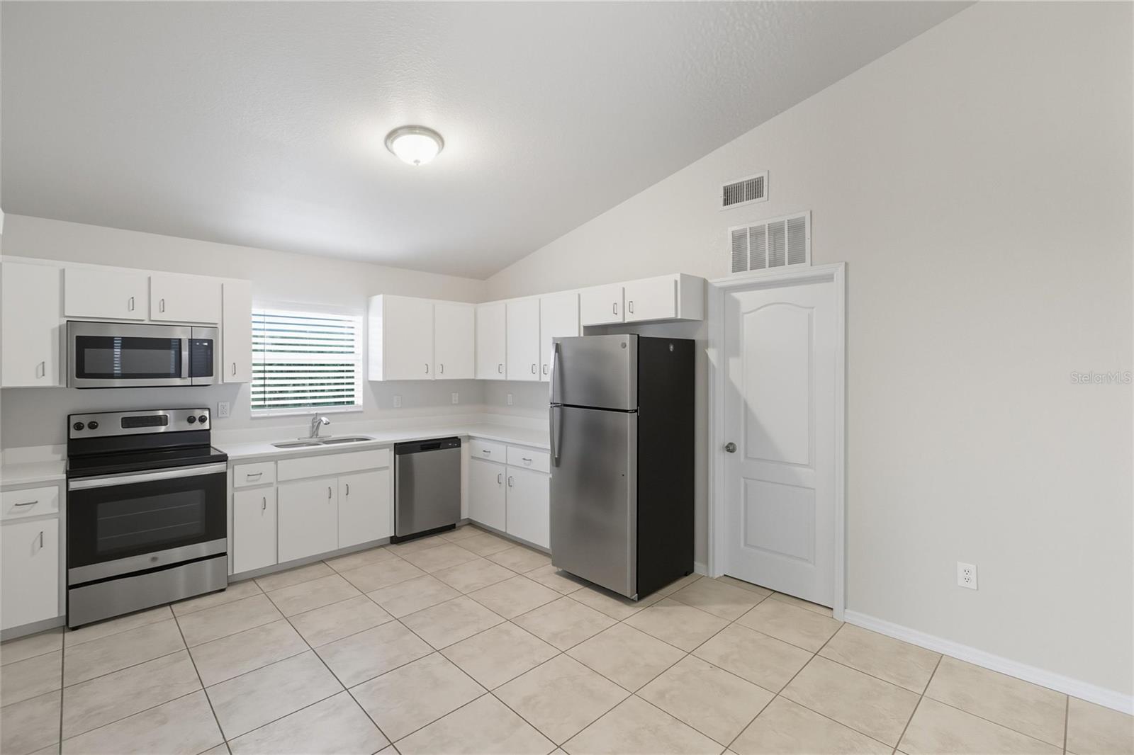 Image 3 of 41 For 4565 Adolph Avenue