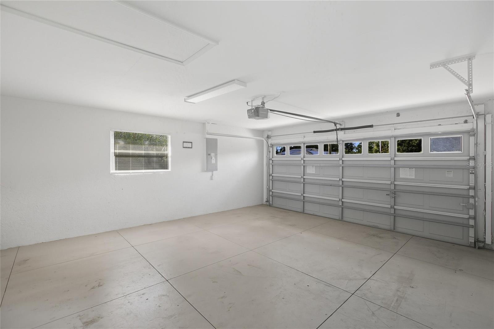 Image 33 of 41 For 4565 Adolph Avenue