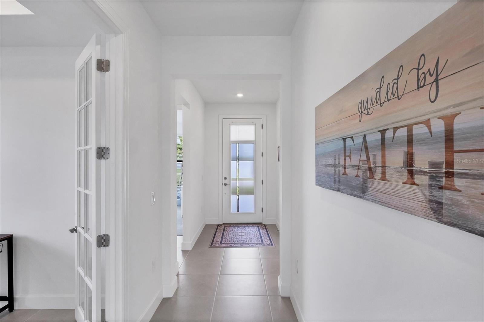 Image 9 of 63 For 4400 Lakeside Grove Place