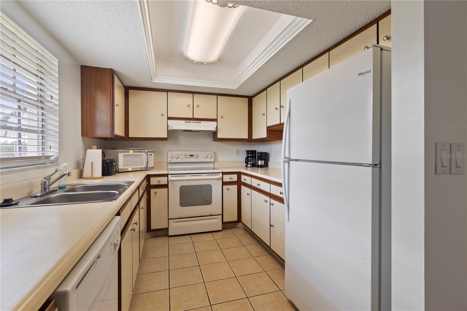 Image 12 of 28 For 1531 Placida Road 203