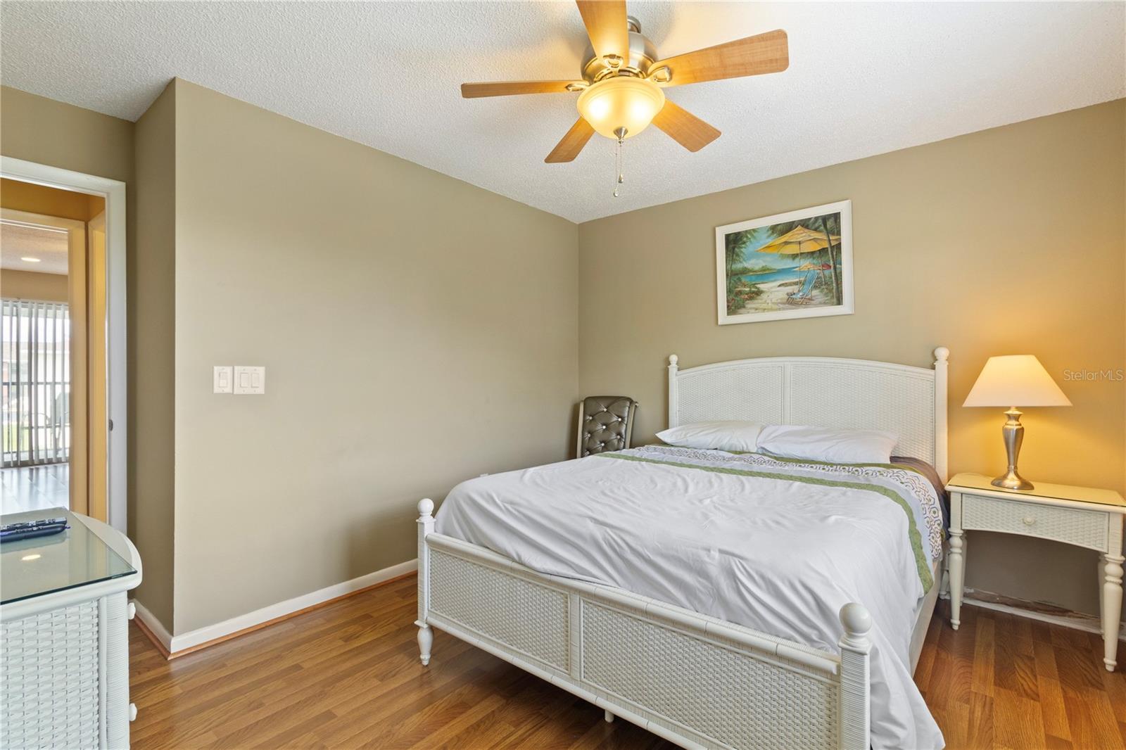 Image 24 of 28 For 1531 Placida Road 203