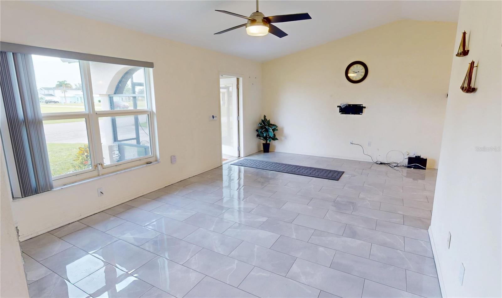 Image 6 of 30 For 25337 Durango Court