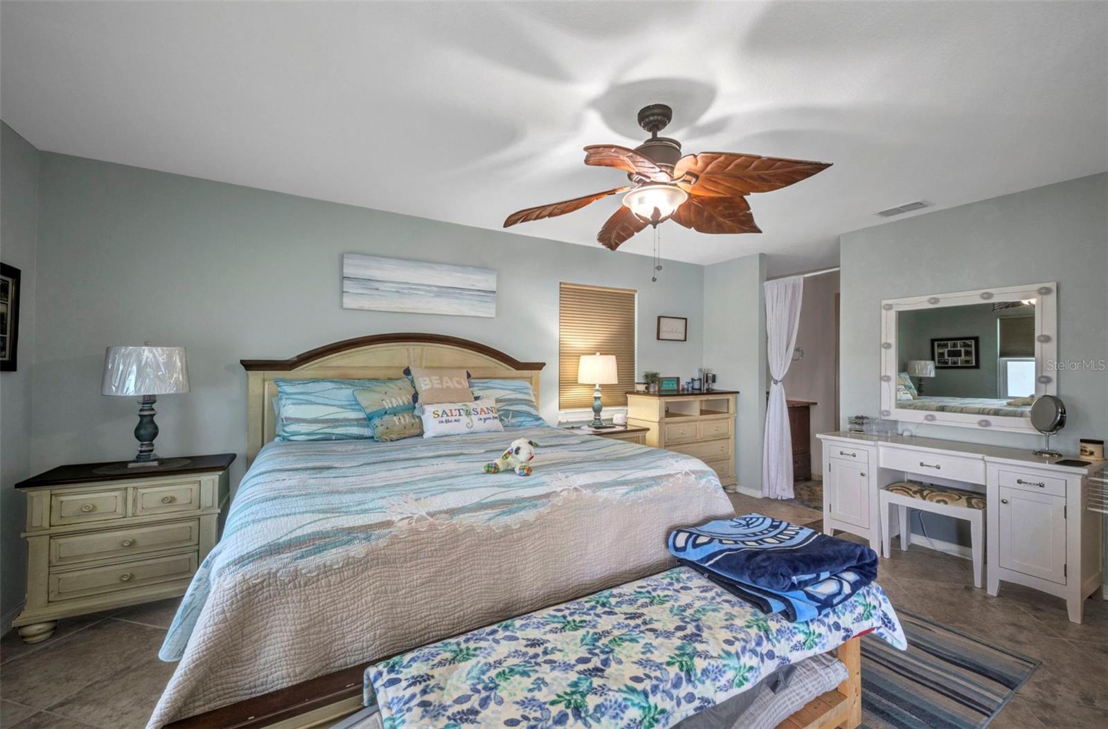 Image 16 of 43 For 240 Lewis Circle 124