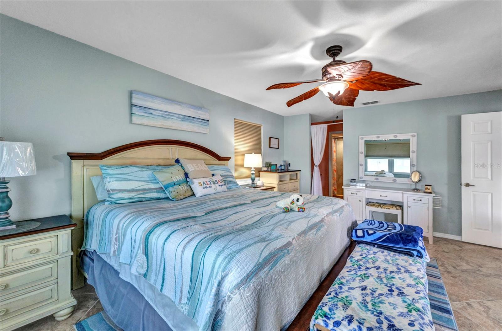 Image 17 of 43 For 240 Lewis Circle 124