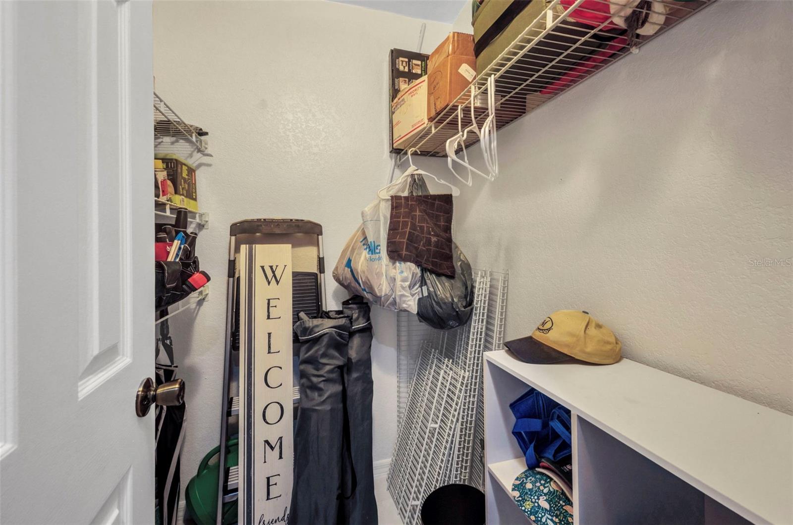 Image 26 of 43 For 240 Lewis Circle 124