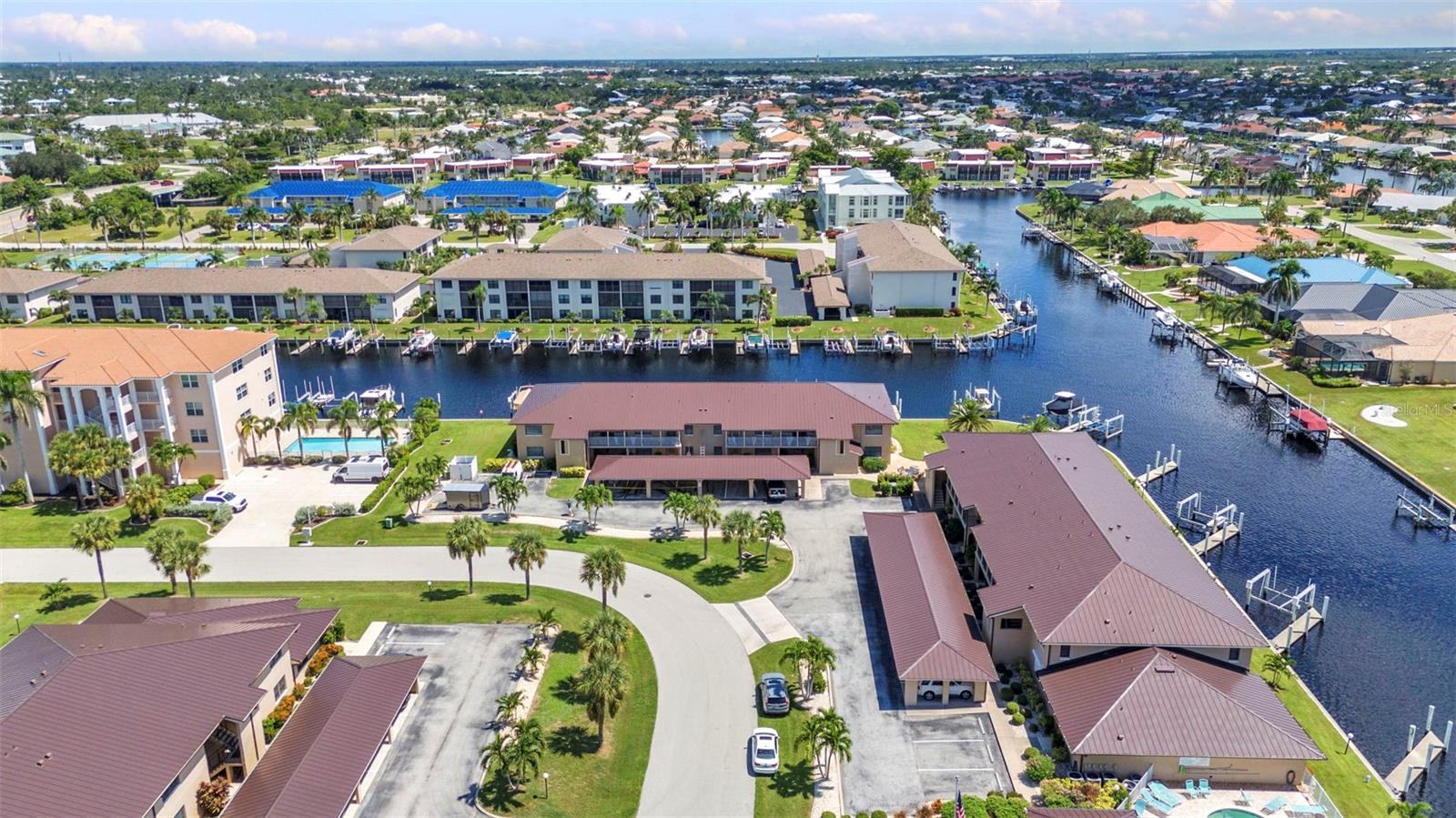 Image 35 of 43 For 240 Lewis Circle 124