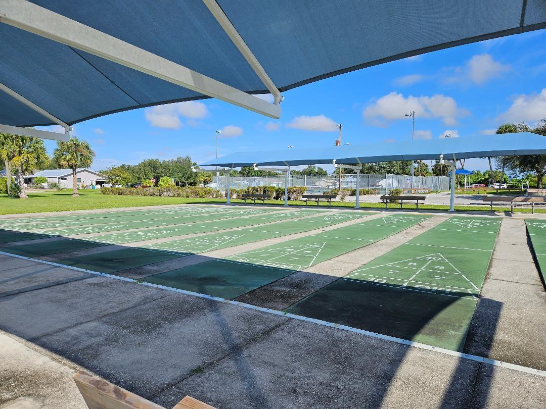 Image 26 of 41 For 2459 Cushing Drive